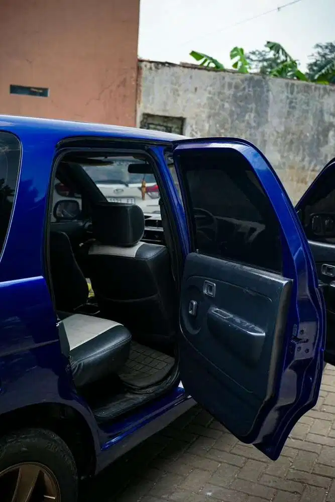 Daihatsu Taruna 2003 Bensin
