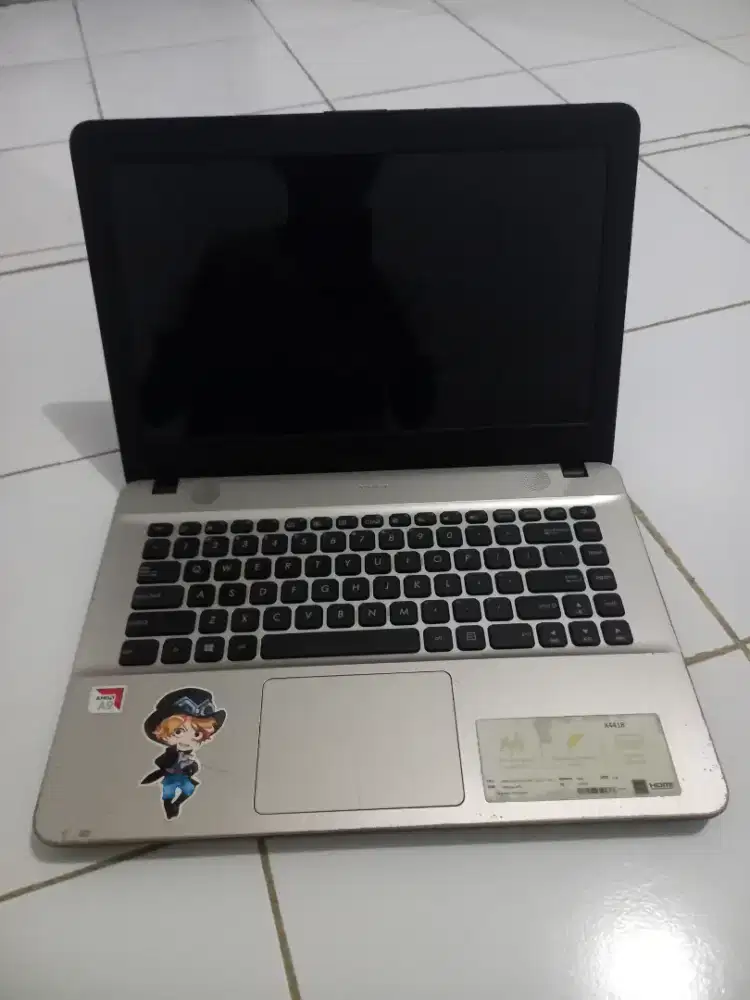 Laptop Asus M411B Amd A9 ,HDD 1TB
