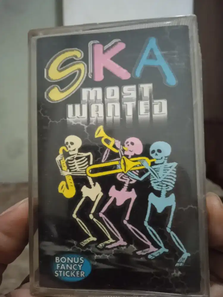 Kaset pita kompilasi band Ska