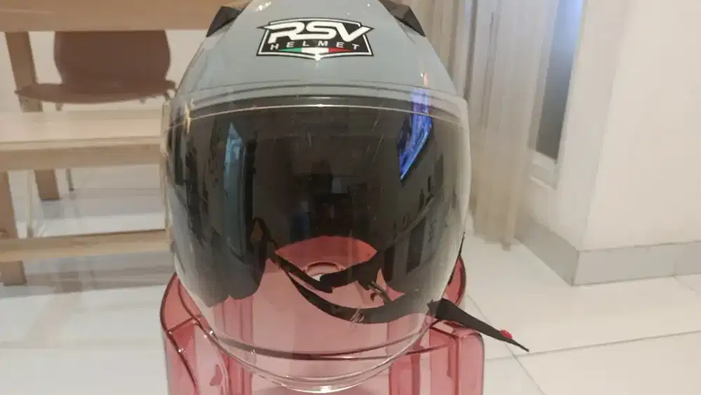 Helm RSV abu abu