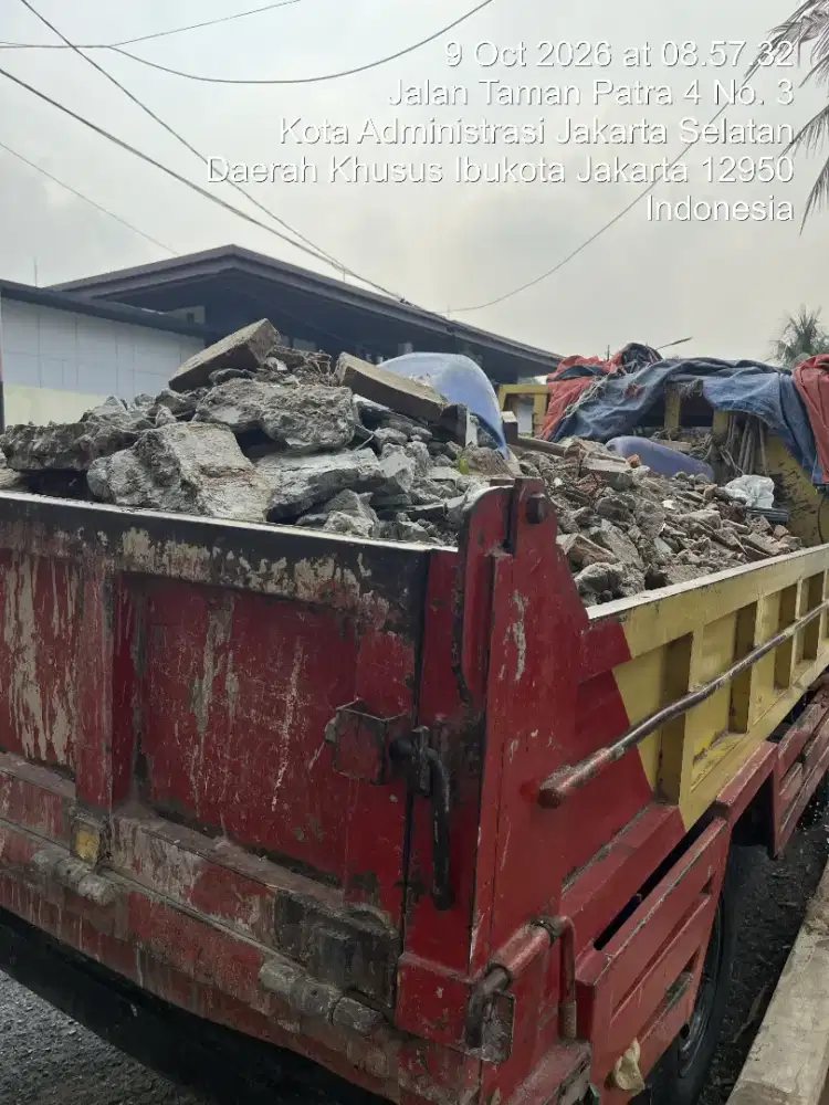 Jasa buang puing dan angkut tanah