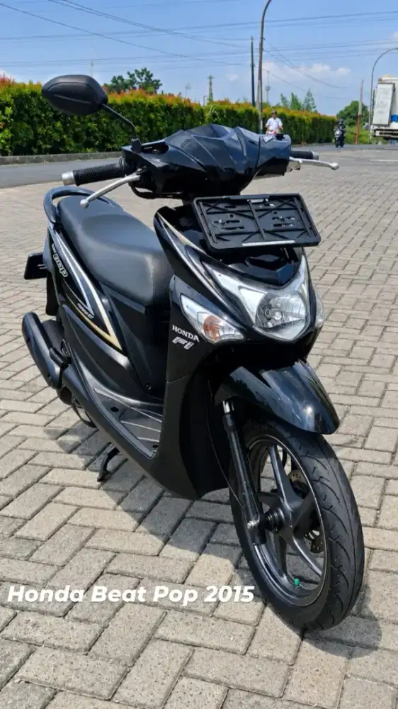 {Istimewa} Honda Beat Pop Tahun 2015 Hitam