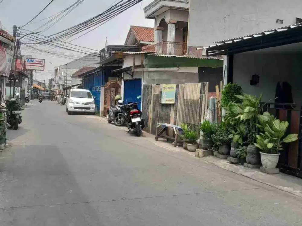 Tanah pinggir jalan masjid Lio Depok