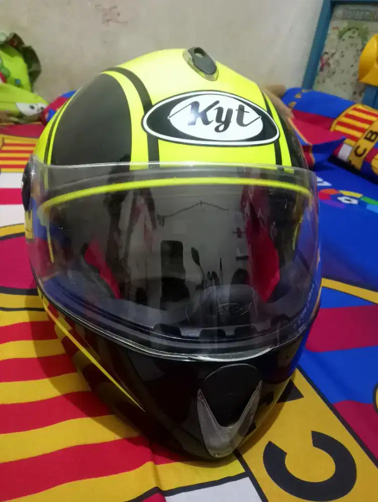 Helm KYT masih oke