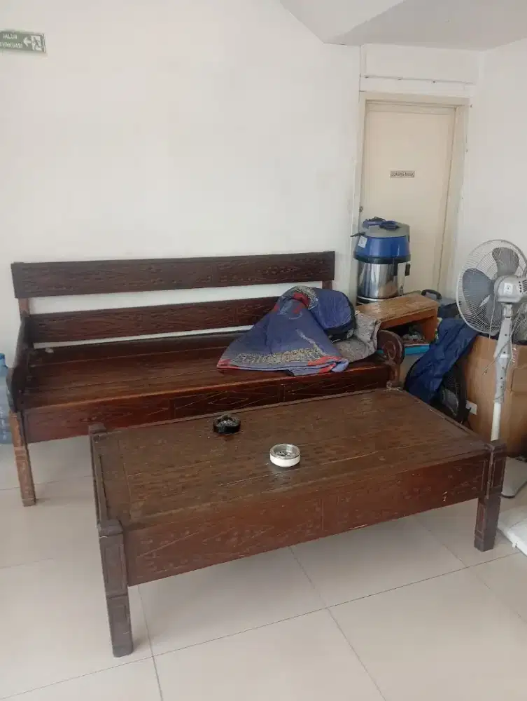 Bangku Kayu Jati