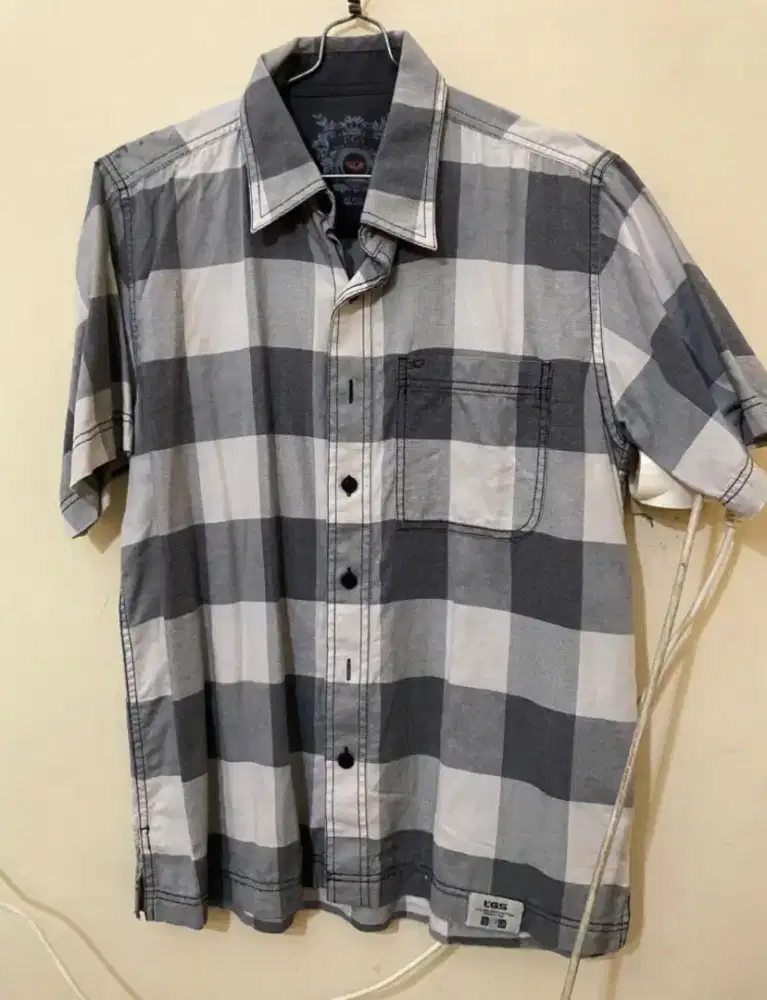 Kemeja Pria LGS Size M