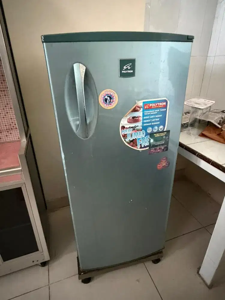 Jual kulkas Merk Polytron 1 pintu msh OK