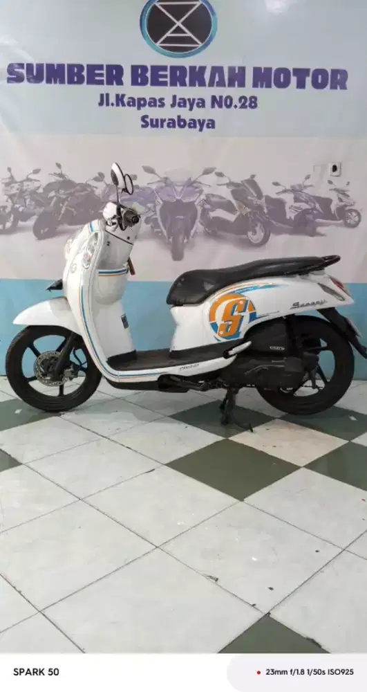 Honda scoopy 2016