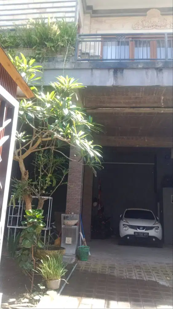 Cari art yang bs mengendarai motor