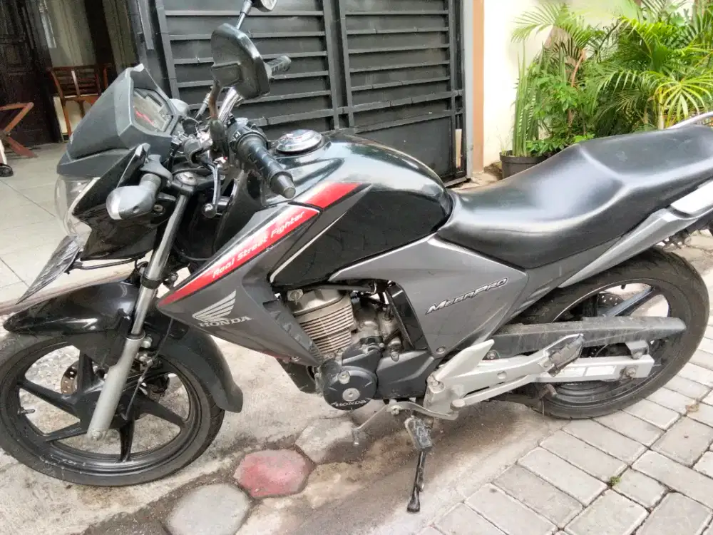 Jual motor Honda MegaPro Fi (singa)