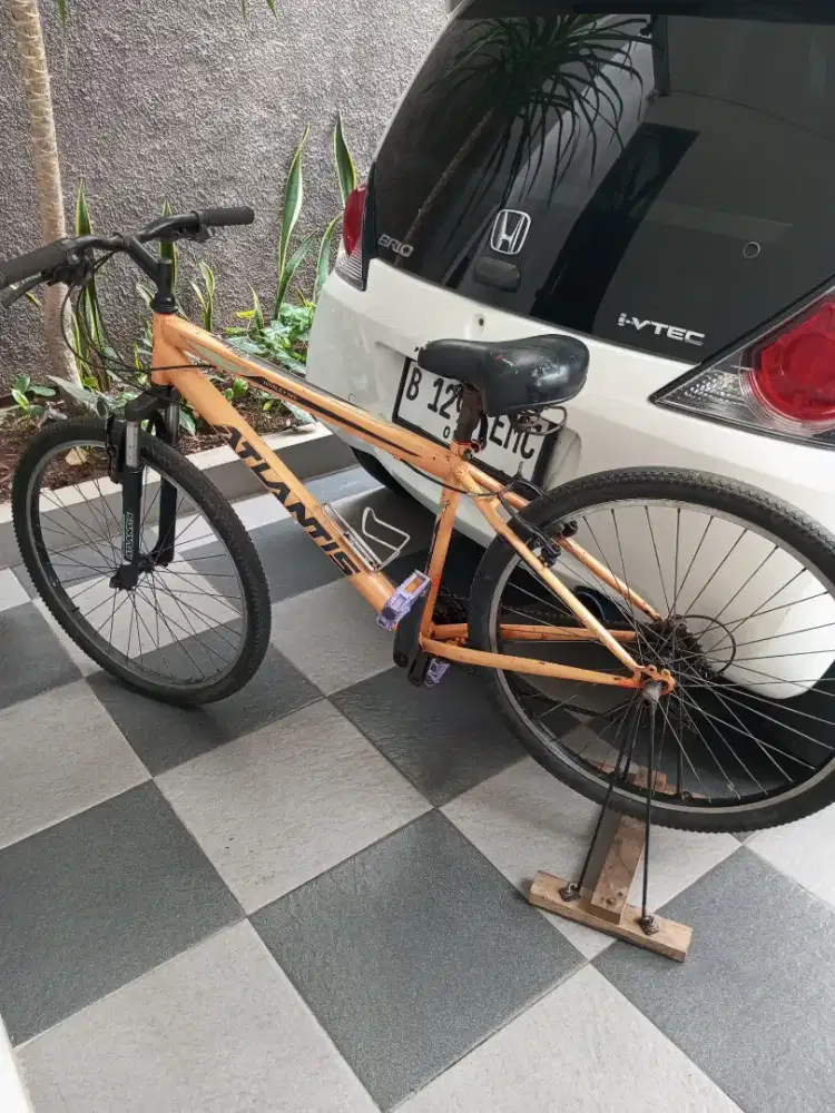 Sepeda gunung size 26 7 speed