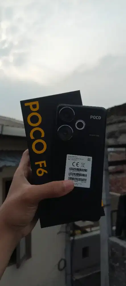 POCO F6 12/512 BLACK