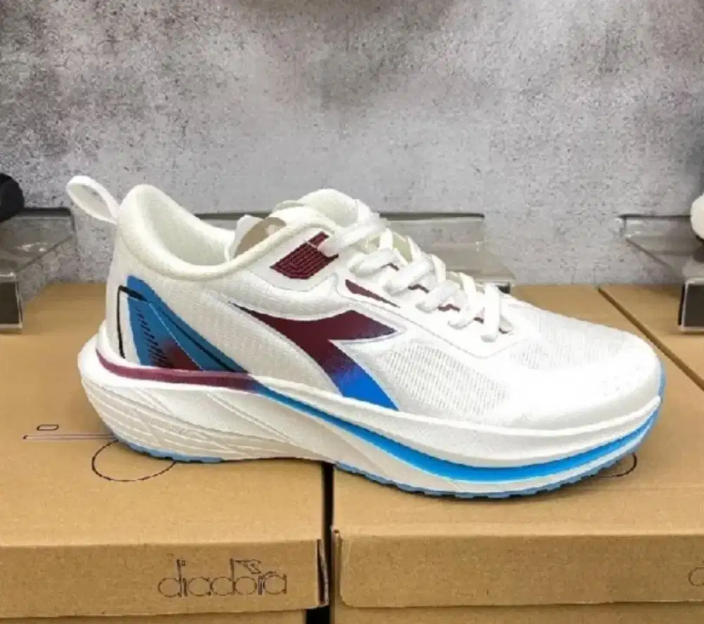 Sepatu diadora run size 41 murah