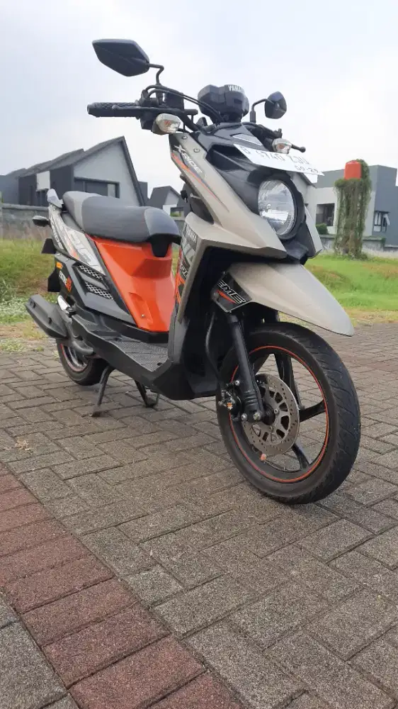 Yamaha Mio Xride x ride 115 thn 2017 warna emas Srt lgkp