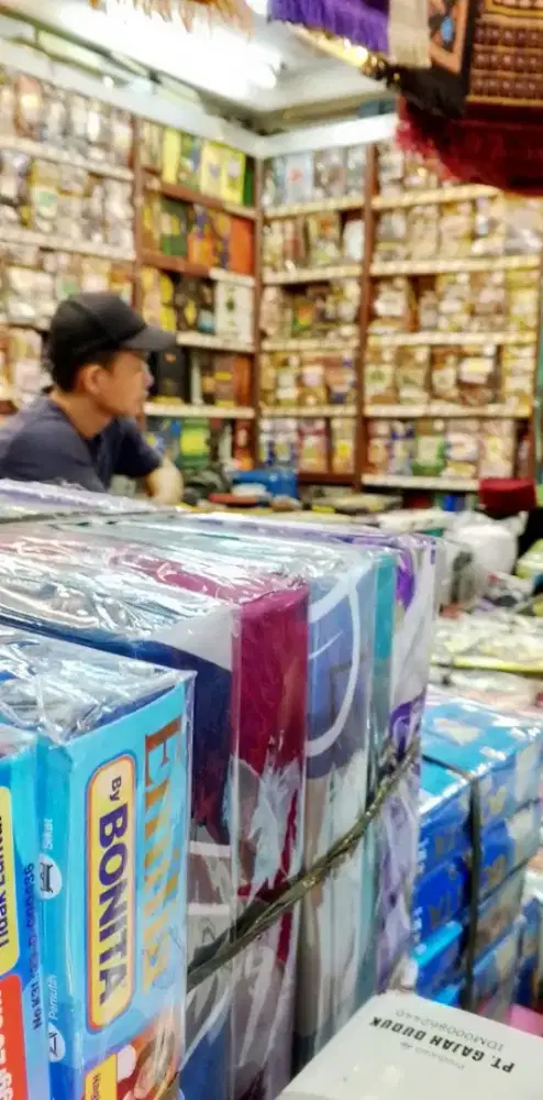 Cari lowongan kerja yang dapat mess sama makan