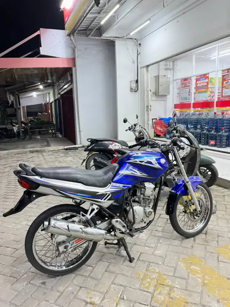 Dijual motor scorpio 2006