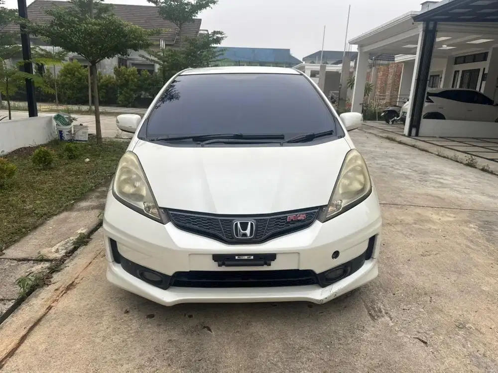 Jazz RS Manual tahun 2012 barang bagus