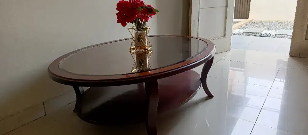 Meja makan merk rosewood mulus