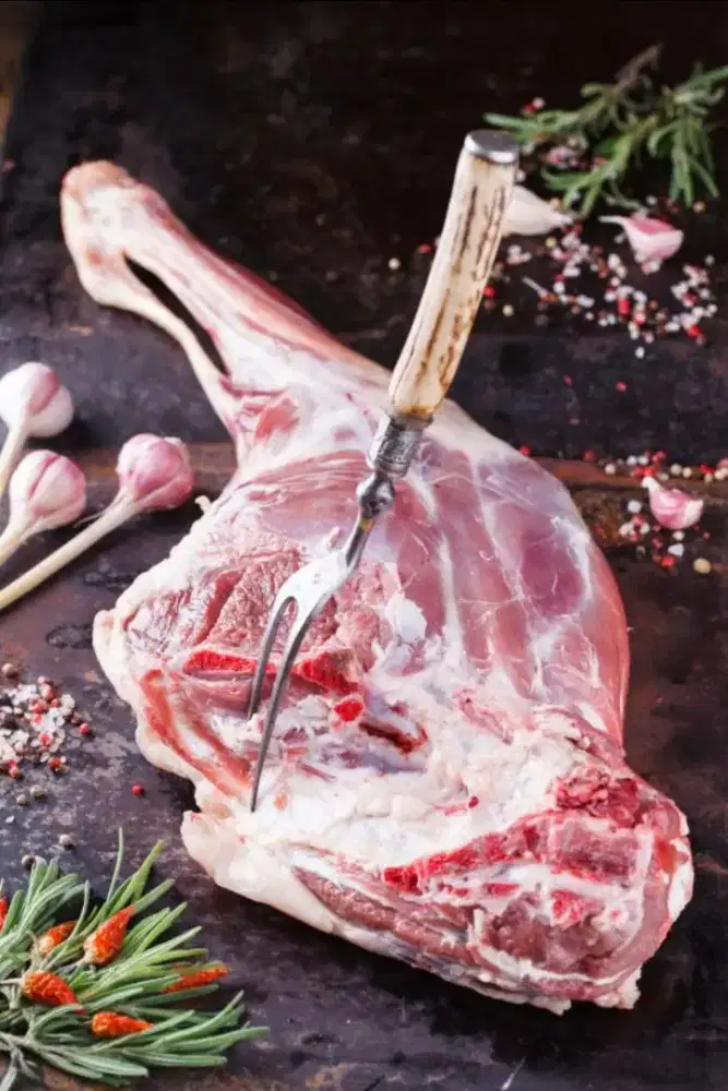 DAGING KAMBING MENTAH DAN MASAKAN