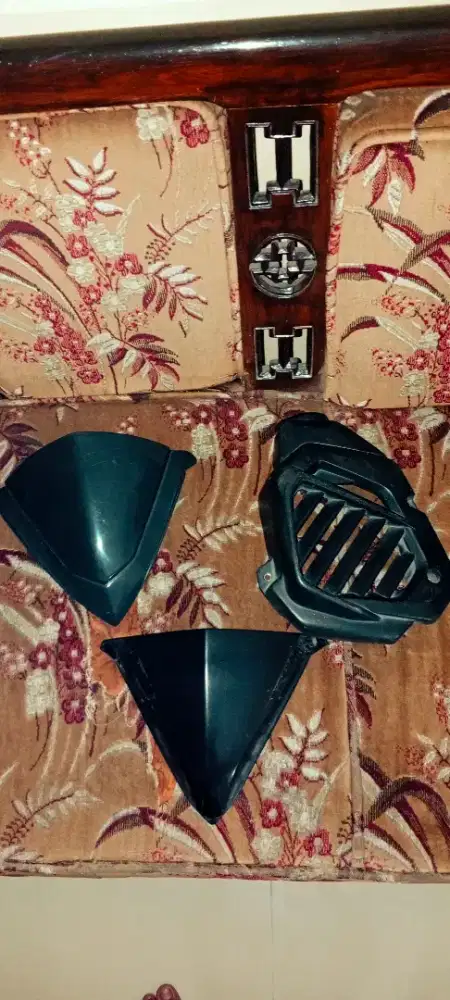Visor+tutup radiator kipas vario KZR 125