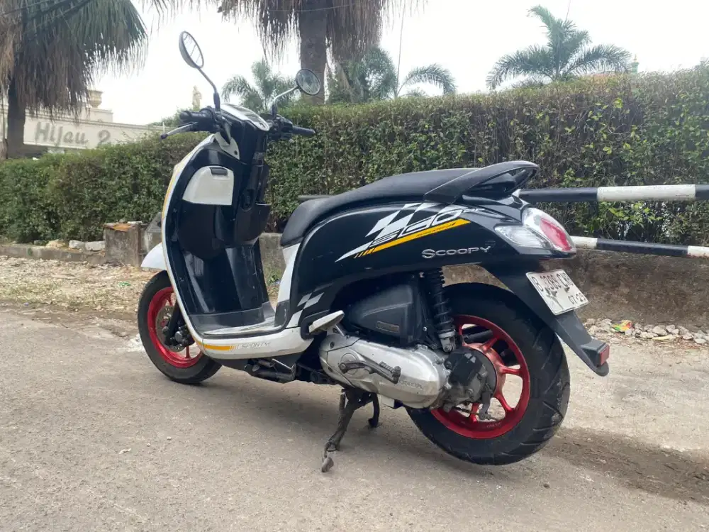 Honda Scoopy 2019 cakep siap pakai