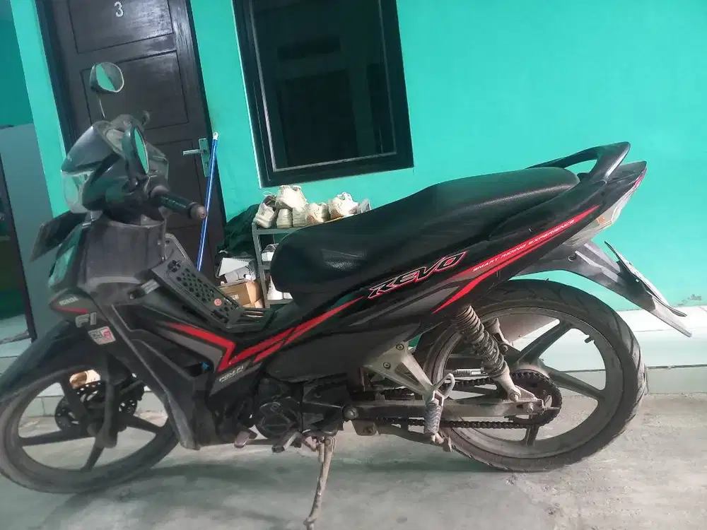 Dijual honda revo