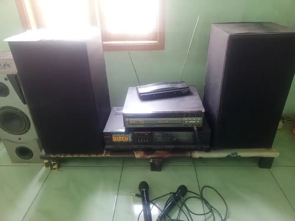 Dijual 1 Set Audio Buat karoke rumahan