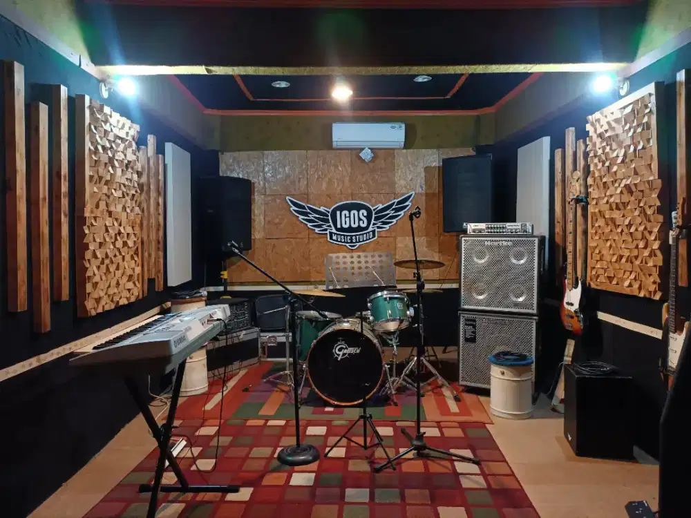 Set STUDIO MUSIK ALAT BAND LENGKAP