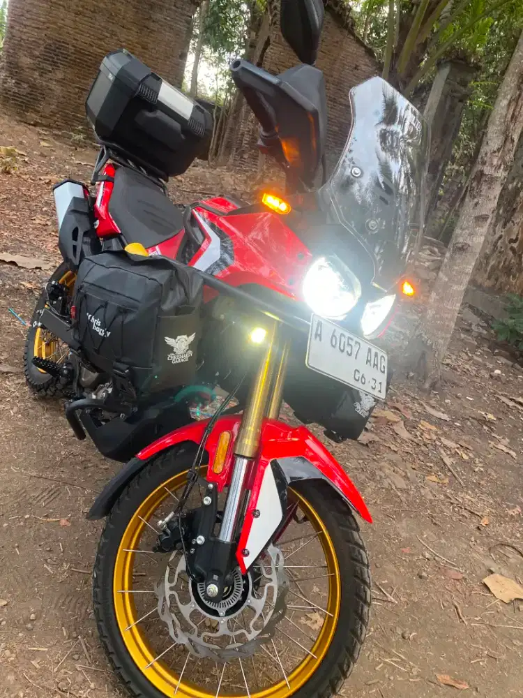 QJ MOTOR TOURINO 250 DX BUKAN NINJA MT25 XMAX VSTROM VERSYS