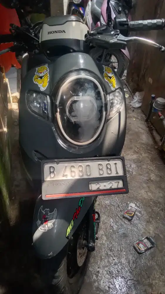 jual aja nhi Scoopy 2017 pajak mati 1× mulus rangka aman lampu billed