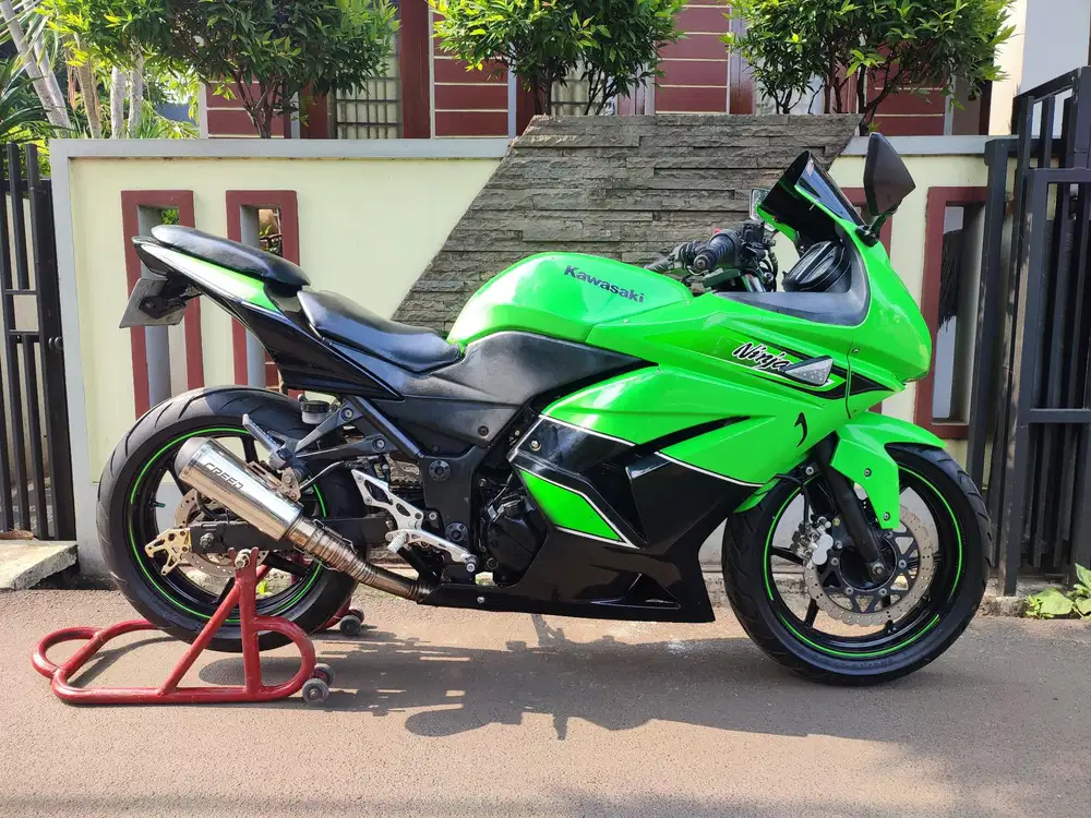 NINJA 250 KARBU TAHUN 2011 PLAT K PATI