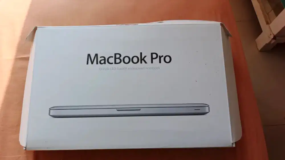 LAPTOP SECOND MacBook Pro - ORIGINAL APPLE