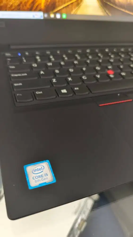 LENOVO Thinkpad E480 core i5 gen 8 ram 8gb dual baterai Mulus jual Mur
