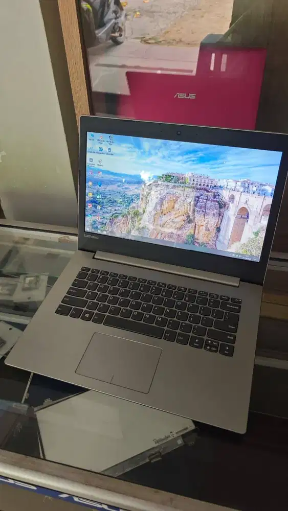Lenovo ideapad 330 core i5 gen 7 ram 4gb Slim Mulus Gransi 1 bulan