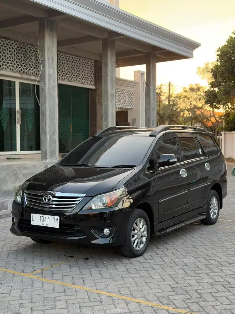 innova 2.0 V mt 2012