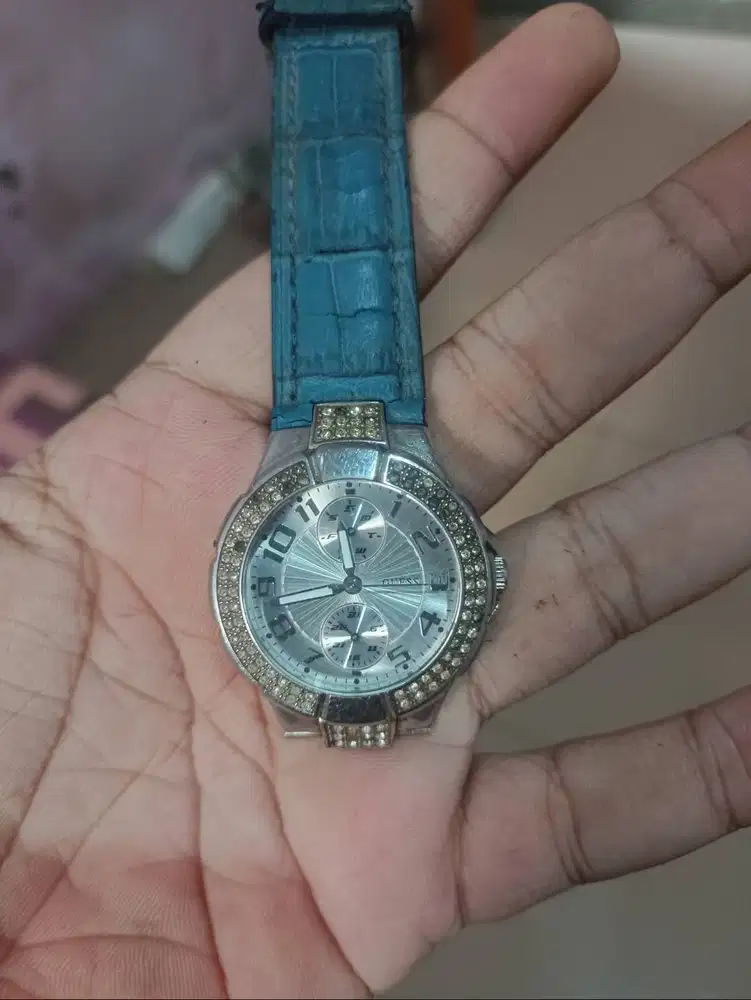 Guess mini prism W11607L1