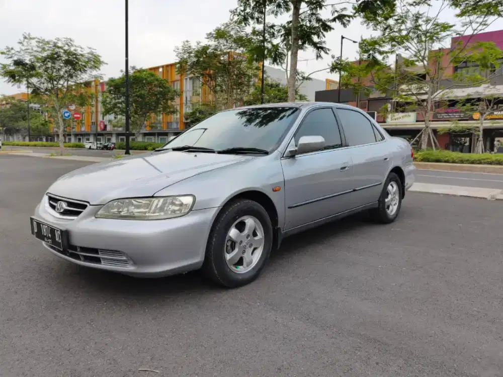 Honda Accord mt 2002