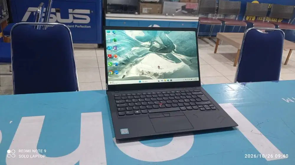 LENOVO X1 CARBON CORE i5 GEN 8 RAM 8GB SSD 256GB ELEGAN TERINGAN