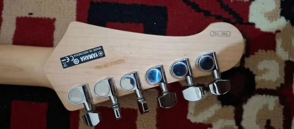 Gitar Yamaha Pacifica PAC 112J