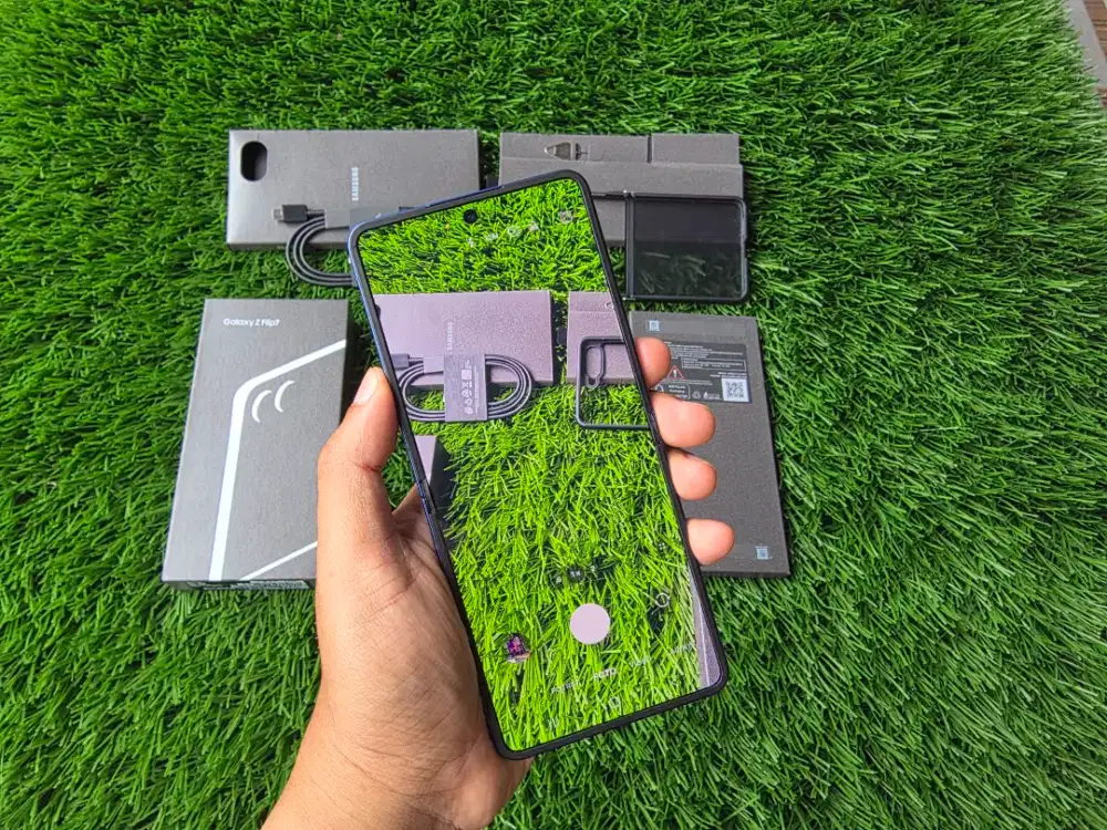 Samsung Z Flip 7 12/256 Mulus 99% Garansi Resmi 7 bln