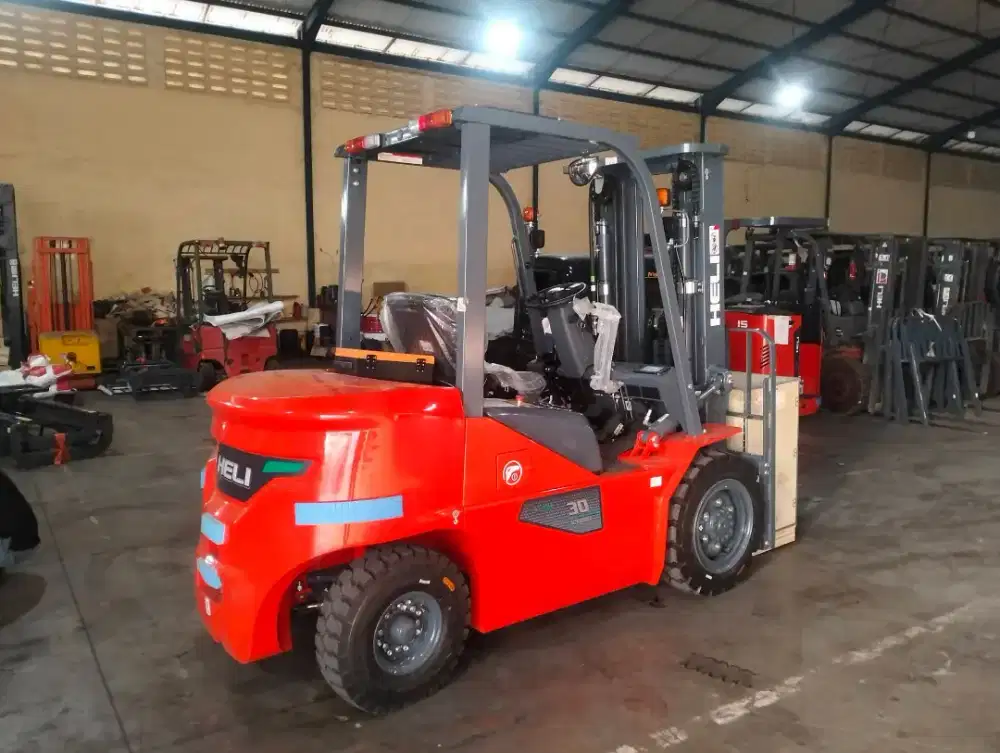 Forklift Elektrik HELI 3 Ton Murah di Pasuruan