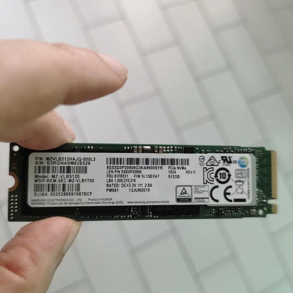 SSD M.2 512GB Samsung MZ-VLB5120 Mulus Kayak Baru