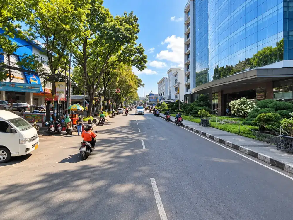 Murah, Rumah Lama Dipatiukur Bandung Untuk Segala Usaha