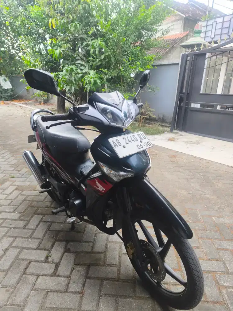 Honda Supra X karbu