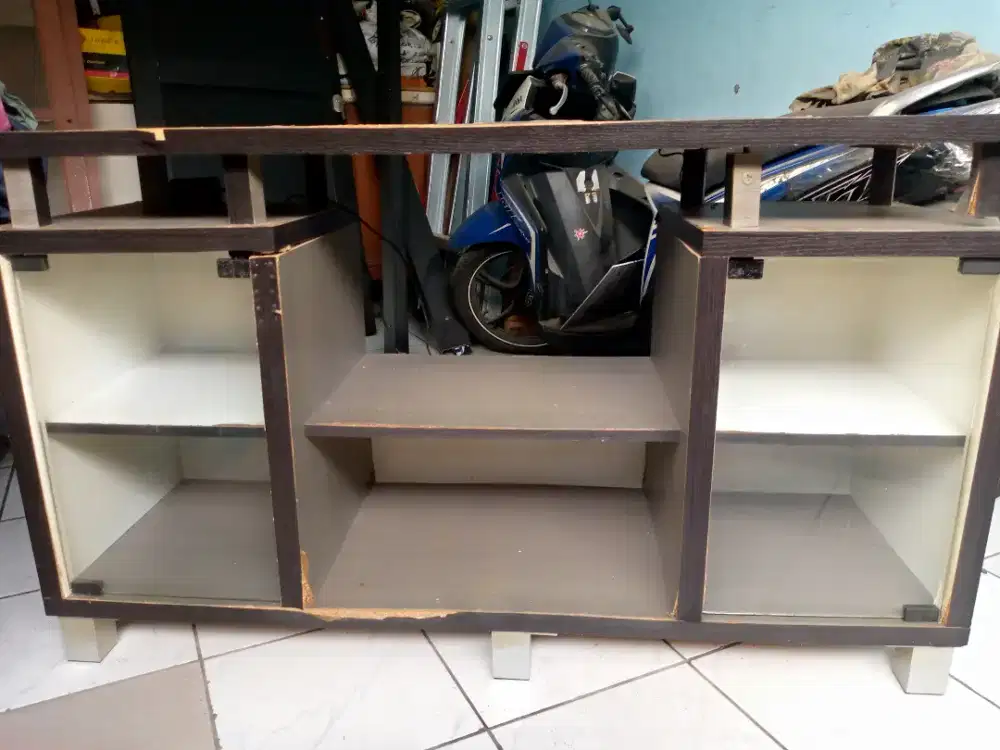 Meja tv bekas bisa Nego