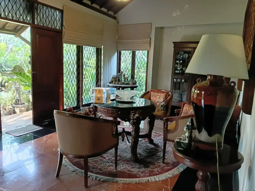 DIJUAL RUMAH KAYU DEKAT SEKOLAH RICCI BINTARO