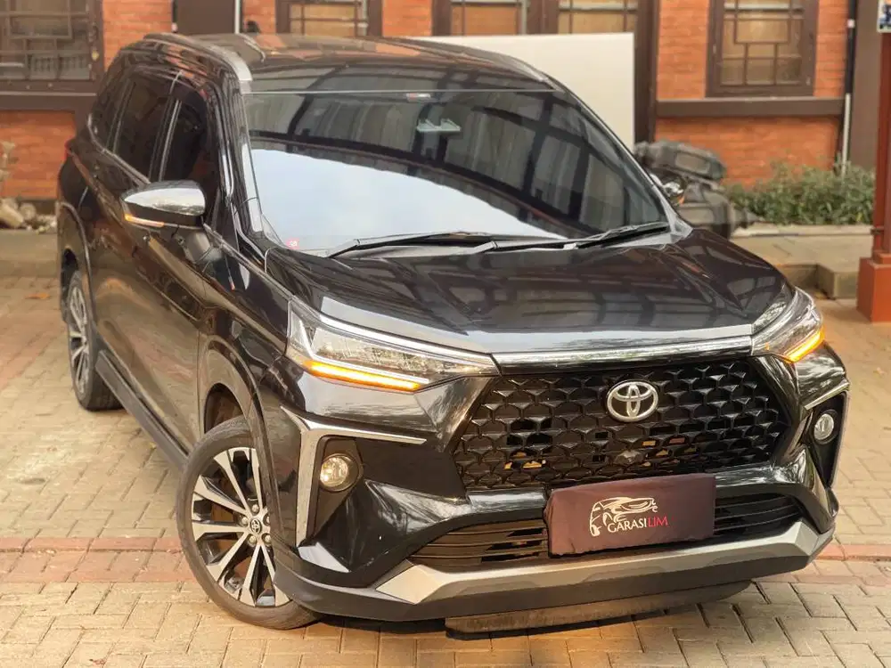 Veloz Q TSS 2023 Toyota avanza Automatic Matic 1.500cc hitam a/t Xenia