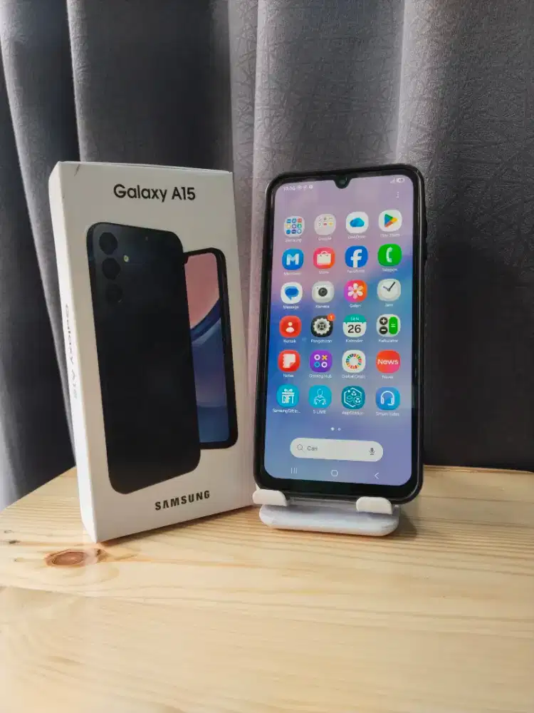 Samsung a15 ram 8+8/256 super amoled