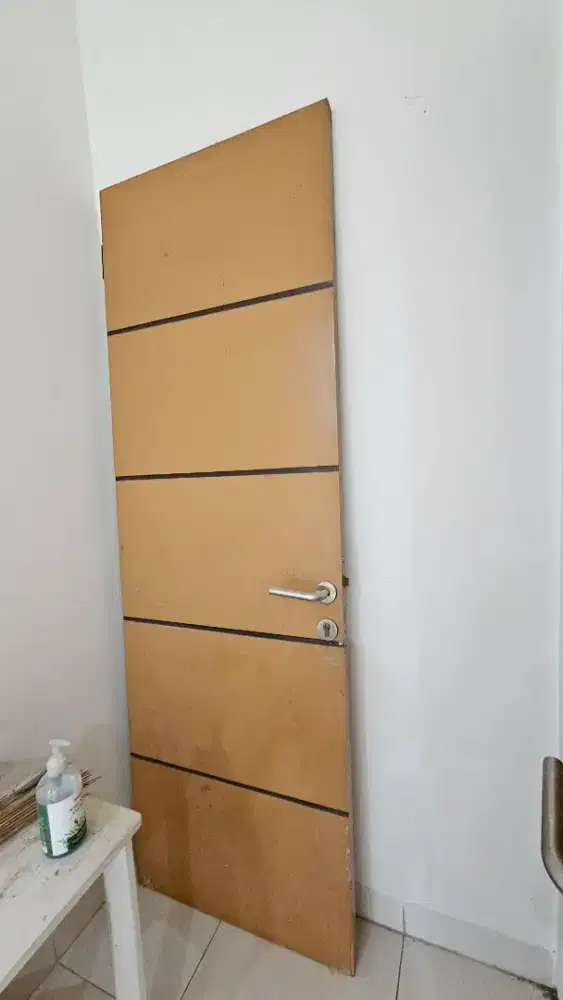 Dijual pintu kamar mandi kayu duco