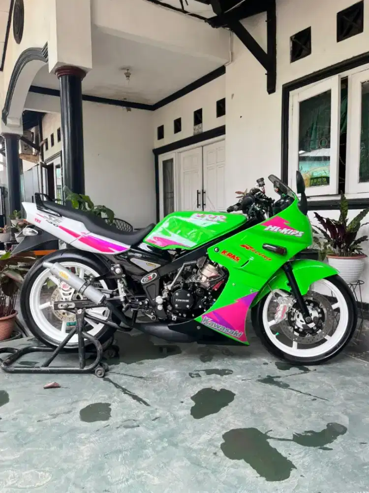 Kawasaki ninja R 2013 convert SSR